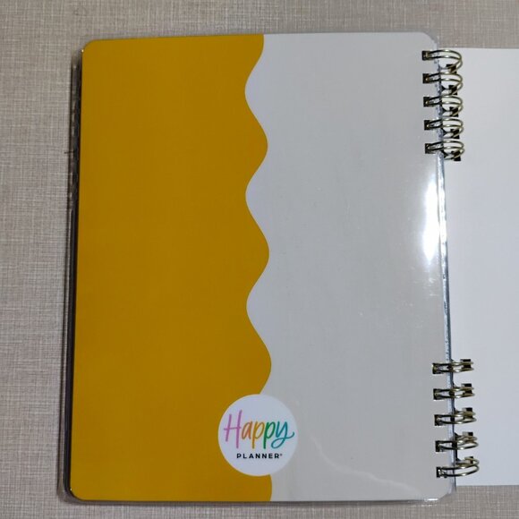 Happy Planner Classic 12-Month Spiral Planner In the Moment Jul 2025 - Jun 2026 - Picture 4 of 7